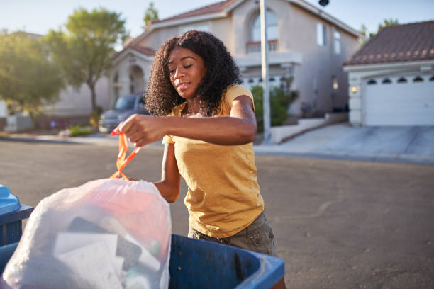Best Construction Debris Removal  in Waconia, MN